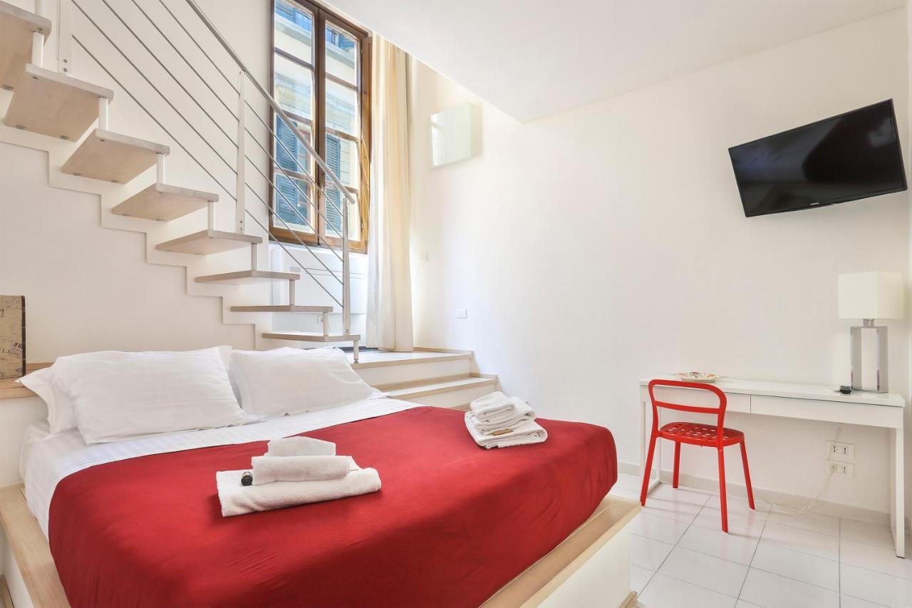 Little Gem Located Near Duomo-Hosted By Sweetstay ฟลอเรนซ์ ภายนอก รูปภาพ